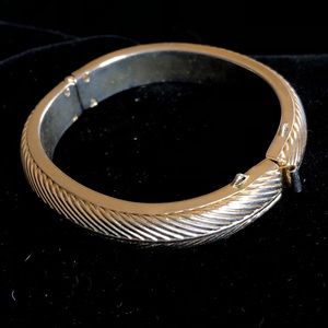 Vintage gold tone bracelet